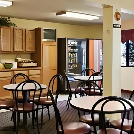 Travelodge by Wyndham Jefferson City