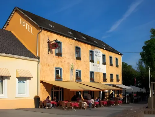 Beim Heines Hotels in Neroth