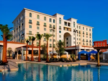 Bluegreen Vacations Eilan Hotel and Spa, Ascend Resort Collection Отели в г. Кросс Маунтин