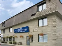 Petawawa River Inn & Suites