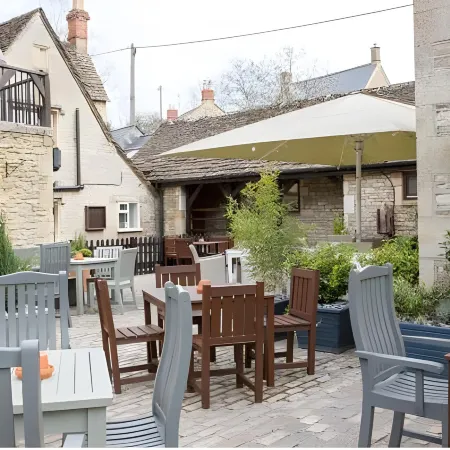 The White Hart Ford