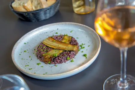 Ibis Styles Aubagne Gemenos Отели рядом с достопримечательностью «Reality Room»