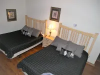Fox Pine Lodge Hotel Room 2 FPAFH2