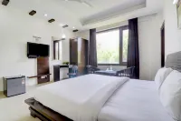 Blue Moon Residency Hotel & Restaurant