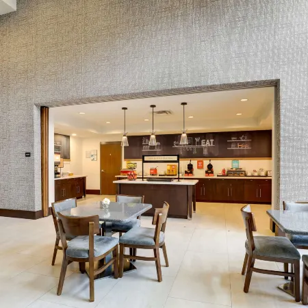 Hampton Inn & Suites Rome