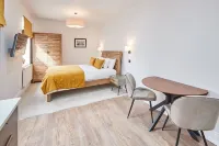 Host Stay Studio Pod 2