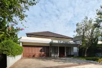 Chamomile Hill View Villa 6 Bedrooms with a Private Swimming Pool and Movie Room 酒店