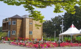 Taean Pine Tree Resort
