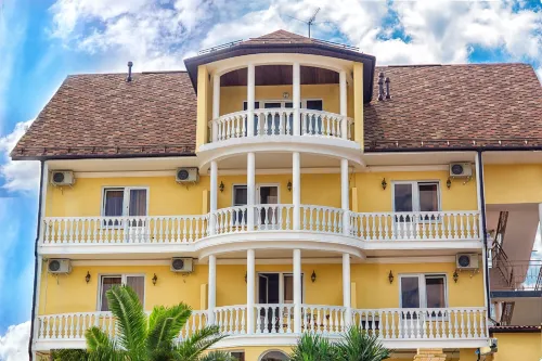 Orange House Guest House