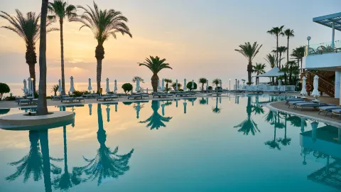 Sunrise Beach Hotel in Протарас