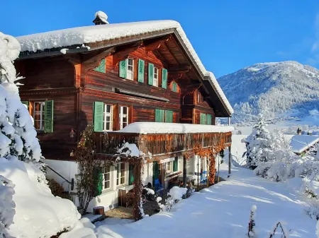 Hübeli (Kopp) Отели рядом со станцией Zweisimmen