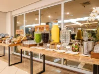 بلو تري بريميوم فيربو ديفينو Hotels near مسرح ألفا