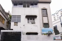 Goroomgo City View Guest House Kolkata Hotels near Chandi Temple, Tollygunge
