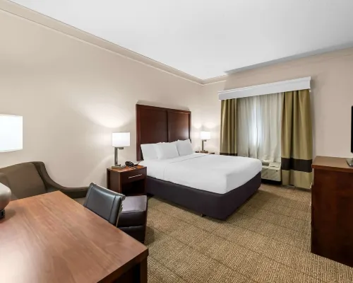 Comfort Inn & Suites Heath - Newark South Hotels in Heath