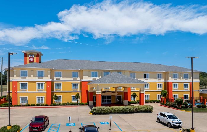 Best Western Plus Magee Inn and Suites