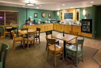 AmericInn by Wyndham Osage - 2-Star