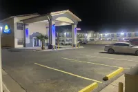 Days Inn by Wyndham El Paso West - parcheggio
