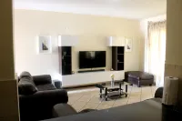 Cozy 3 Bed Duplex ,sleeps 6 With Double Bathroom - Lejligheder