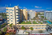 Maritim Playa - Mountain view