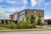 Holiday Inn Express & Suites Madison West - Middleton Hoteles en Middleton