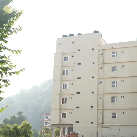 Hotel Aastha Height