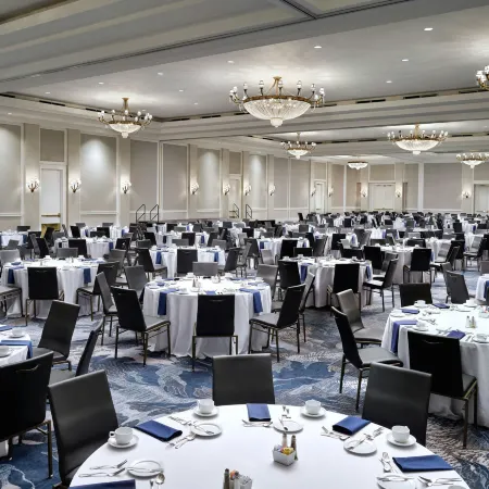 Renaissance Portsmouth-Norfolk Waterfront Hotel