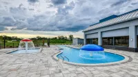 Holiday Inn Express & Suites Pigeon Forge/Near Dollywood