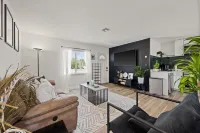 Brand New 2Bed in Bonita's Heart w/Superb Patio and Garden