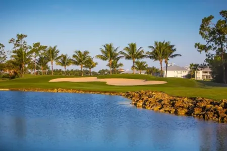 Naples, FL.  Lely Resort Gorgeous 2 bed, plus den sleeps 6. Free Golf till 10/15