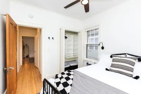 The Craftsman Отели рядом с достопримечательностью «Каскейд Медоу Уэтлендс»