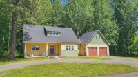 Family Ski Retreat Walk to Shuttle Schweitzer Mtn - 2-Star