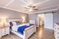 The All Seasons Resort features pool and hot tub on River
