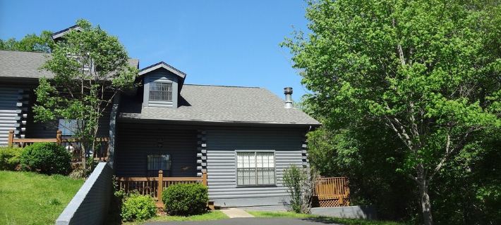 Cozy Ozarks Escape Near Branson ~ Perfect for Couples & Families Hotels in Branson