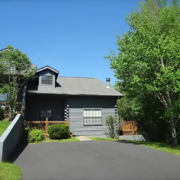 Cozy Ozarks Escape Near Branson ~ Perfect for Couples & Families