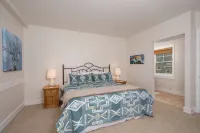 Ski in/out =more ski time ~Private HotTub ~Amazing Views ~at SaddleRidge A2