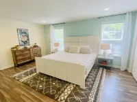 Peaceful private pool home dog friendly sleeps 8. large private lot fully fenced
