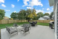 RubyRoofResidence-Milwaukee: 10 Min Walk to Fiserv Forum Hotels in 