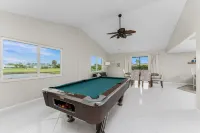 The Cozy Coconut~2Bd~2Ba~PRIVATE POOL~GOLF COURSE VIEW~NEARBY BEACHES Hotel a Rotonda West