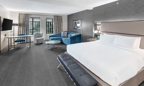 Tulsa Club Hotel, Curio Collection by Hilton