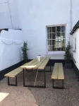 Huge 5 bed Grade II listed home in heart of town great easy parking for  4 cars