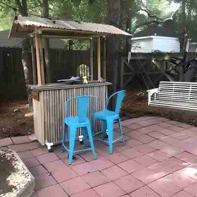 Beautiful 1BR Apt. Near Beach! Inc. Kit, Bath & LR Hotel Exterior