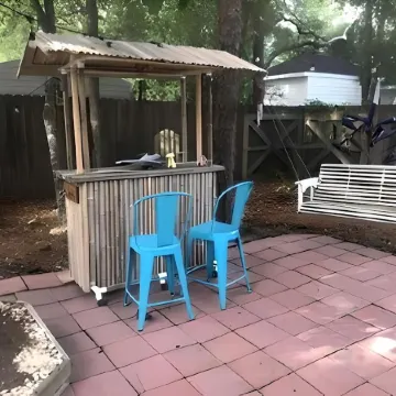 Beautiful 1BR Apt. Near Beach! Inc. Kit, Bath & LR