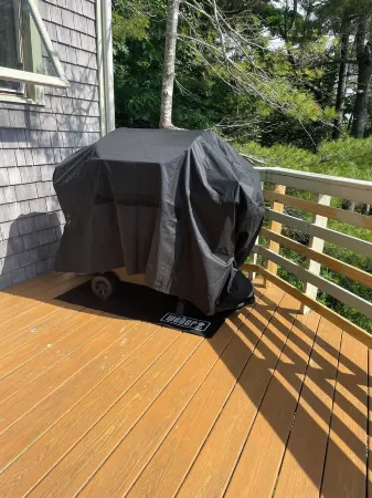 Blue Lobster! 2-Br/1.5 BA with Heat, AC, Deck and Seasonal Dock in Harpswell