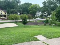 Lighted Hot Tub w/ 4 Bd/2.5 Baths and Very Close to Town.