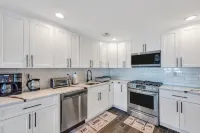 The Alexa - Beachfront Hotels in Long Beach