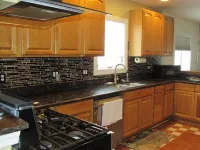 BuffaLove House with Huge Yard, Games and Centrally Located!