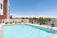 DoubleTree by Hilton Tucson Downtown Convention Center - piscine