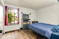 2-Story 3/2.5 Townhome in the heart of Downtown Deland Hotels in DeLand