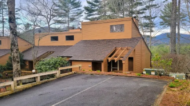 Sapphire Mountain View Escape: Resort Amenities, Family & Pet Friendly!