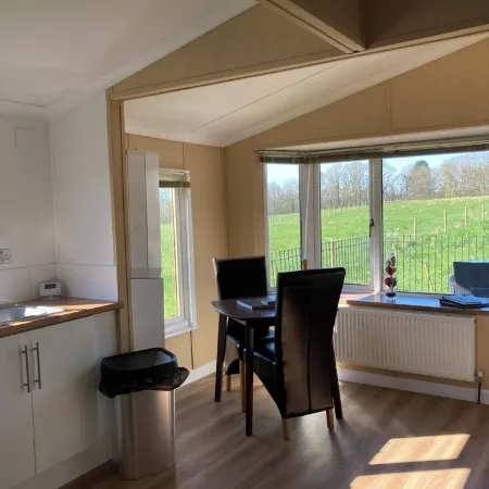 Quakerfield Lodge, with Private Hot Tub Fabulous Views